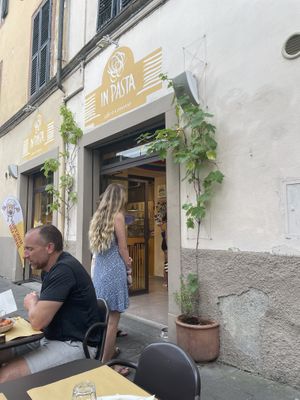 Short queue from here to order  at In Pasta in Lucca