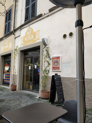 The entrance at In Pasta in Lucca