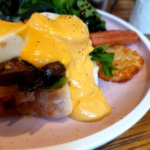 ooozing yum at Slunch Factory - 슬런치 팩토리 in Seoul