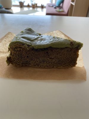 Matcha cake    at Slunch Factory - 슬런치 팩토리 in Seoul