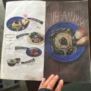 vegan!!! at Slunch Factory - 슬런치 팩토리 in Seoul