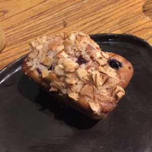 blueberry dessert - better than pumpkin dark choc cake I think  at Slunch Factory - 슬런치 팩토리 in Seoul