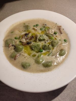  at Slunch Factory - 슬런치 팩토리 in Seoul