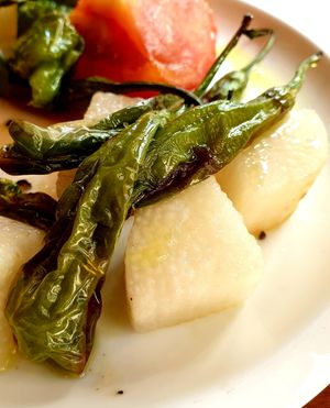 shishito peppers at Slunch Factory - 슬런치 팩토리 in Seoul