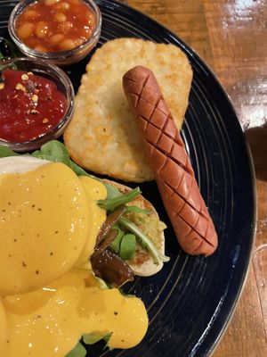 Sausage, hash browns   at Slunch Factory - 슬런치 팩토리 in Seoul