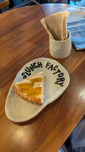  at Slunch Factory - 슬런치 팩토리 in Seoul