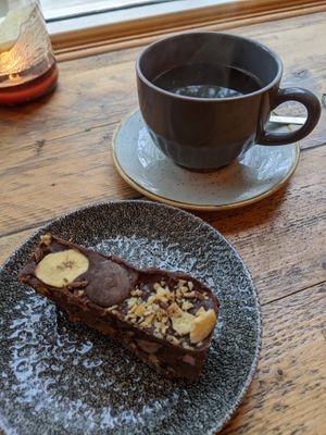 Banoffee rocky road and decaf coffee at Tofurei in Norwich