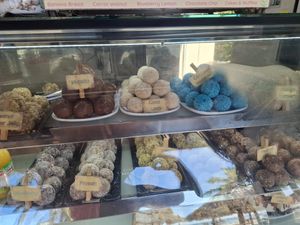 All balls are vegan except the nutella at Eduardo's Beach Shack in Palm Beach