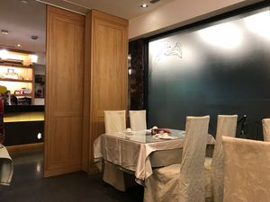 Saloon at Zhòng Liú SùShí 眾流素食 in Taipei