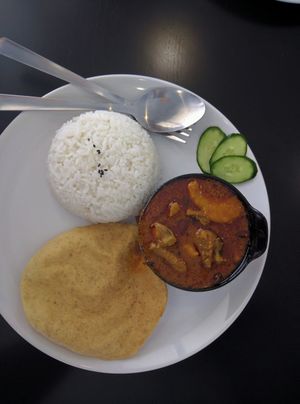 Vegetarian Curry Mutton Rice -  RM7.90
(+RM2 for a drink on weekdays)
Curry is tasty, not a fan of the mock meat. Would prefer if there were some green veggies too. Overall it's ok. at Yisu Steamboat House in Penang