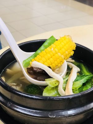 Herbal vegetable soup at Green Lane Vegetarian Food in North Singapore