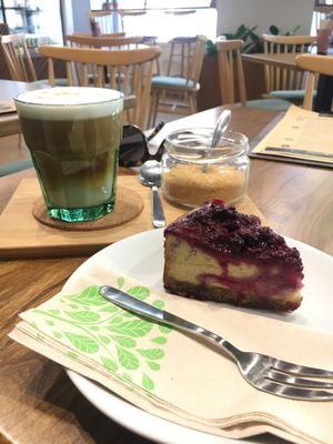 Cheesecake and Iced Coffee at Kis Padlizsan in Debrecen