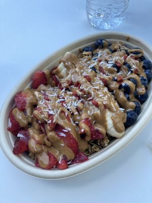 Açaí bowl  at Meraki Juice Kitchen  in West Palm Beach
