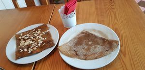 Vegan gallete, salty and sweet at Creperia La Bombarde in Porto