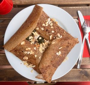Vegan crepe at Creperia La Bombarde in Porto