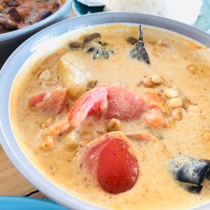 肉桂咖喱160B 太甜了点  at Govinda's Restaurant in Krabi