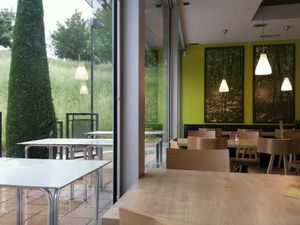 Nice Place  at B-CREK Restaurant in Olot