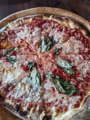 Margherita pizza at Peekaboo Canyon Wood Fired Kitchen in Kanab
