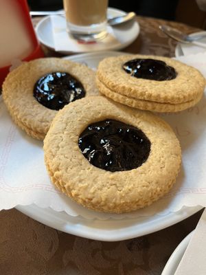 Cookies with jam  at Pasticceria Ponte delle Paste in Venice