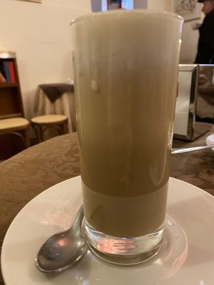 Veganer Latte Macchiato   at Pasticceria Ponte delle Paste in Venice