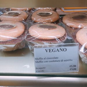 Vegan Muffins at Pasticceria Ponte delle Paste in Venice