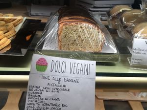 Banana and pistachio bread at Pasticceria Ponte delle Paste in Venice