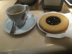 Frolla vegana y espresso at Pasticceria Ponte delle Paste in Venice