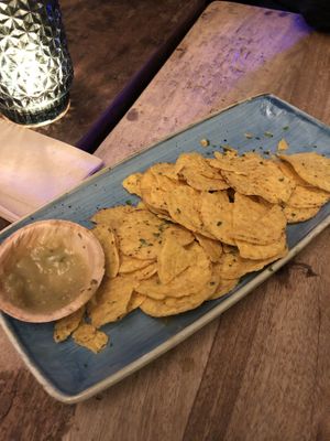 Nachos mit Salsa Verde  at El Burro in Mainz
