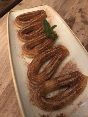 Churros mit Zimt und Zucker  at El Burro in Mainz