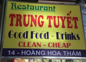 vegetarian food at Trung Tuyet in Ninh Binh