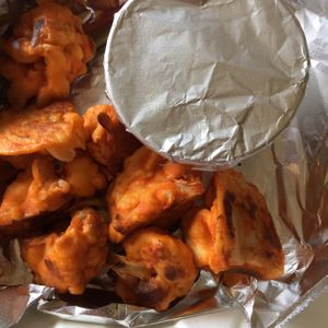 cauliwings  at Cats and Cookies in Albuquerque