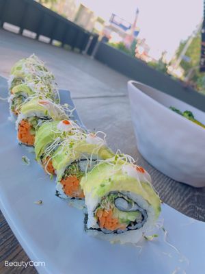 Shishigami sushi vegan roll at Gokoku Vegetarian Ramen Shop in Studio City