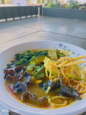 Vegan curry ramen at Gokoku Vegetarian Ramen Shop in Studio City