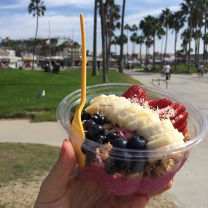 Dragon Bowl-Z ❤️ at Amazebowls in Venice