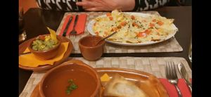 Soep en nacho"s met pittige dip en guacamole. at Yucatan in Leeuwarden