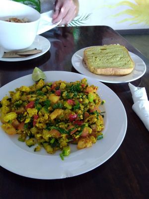 Tofu and veg scramble with tumeric bread at Capana in Koh Phangan