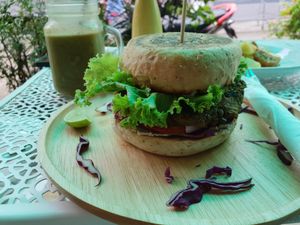 Lentil burger at Capana in Koh Phangan
