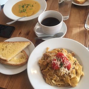 Tofu carbonara & garlic bread at Crazy Bean Cafe in Great Bookham