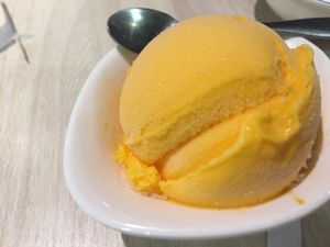 Mango sorbet at The Veggie in Kowloon