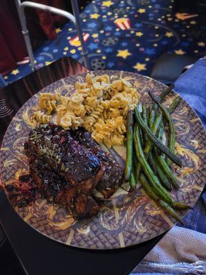 BBQ Ribz Mac n Pleaze with string beans #Veganuary at Pirate Palms Plant-Centered Retreats in Naples