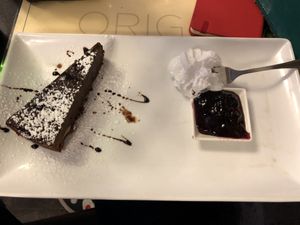 Vegan chocolate cake at Origano Campo de' Fiori in Rome