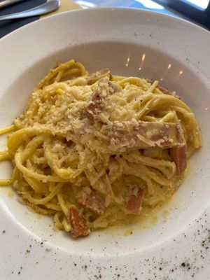 Carbonara at Origano Campo de' Fiori in Rome