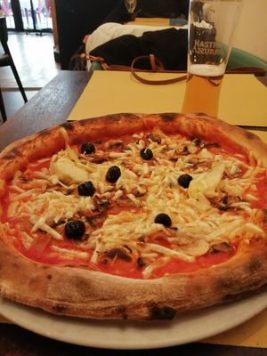 Capricciosa vegan at Origano Campo de' Fiori in Rome