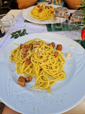 Pasta carbonara at Origano Campo de' Fiori in Rome