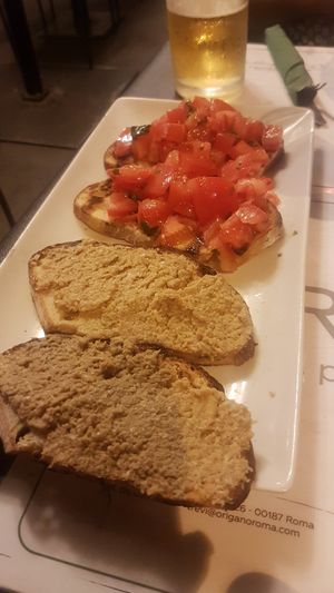 Yum brushetta at Origano Campo de' Fiori in Rome