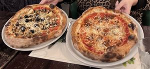 Delicious vegan pizza   at Origano Campo de' Fiori in Rome