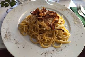 Cacio e pepe veg con carciofi fritti at Origano Campo de' Fiori in Rome