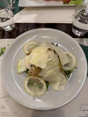 Vegan artichoke antipasti   at Origano Campo de' Fiori in Rome