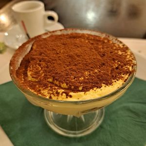 Vegan tiramisu at Origano Campo de' Fiori in Rome