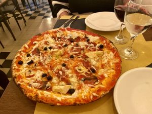  Vegan pizzaa  at Origano Campo de' Fiori in Rome